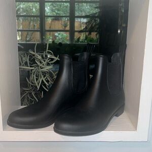 Merona black rain boots